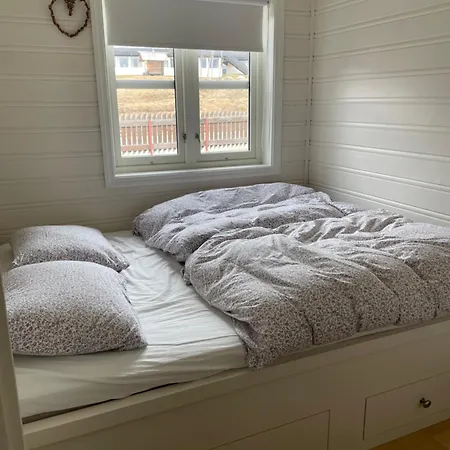 Stylish 4-bedroom With Mountain Views! Apartment Beitostolen