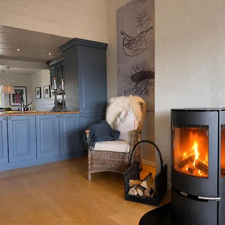 Leilighet Stylish 4-bedroom With Mountain Views!