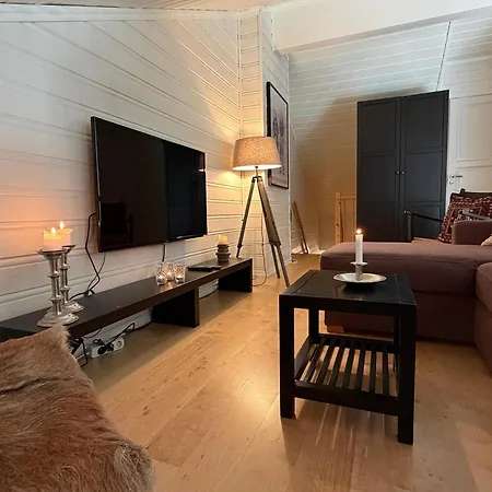 Stylish 4-bedroom With Mountain Views! * Beitostolen