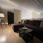 Апартаменты Stylish 4-bedroom With Mountain Views! Beitostolen